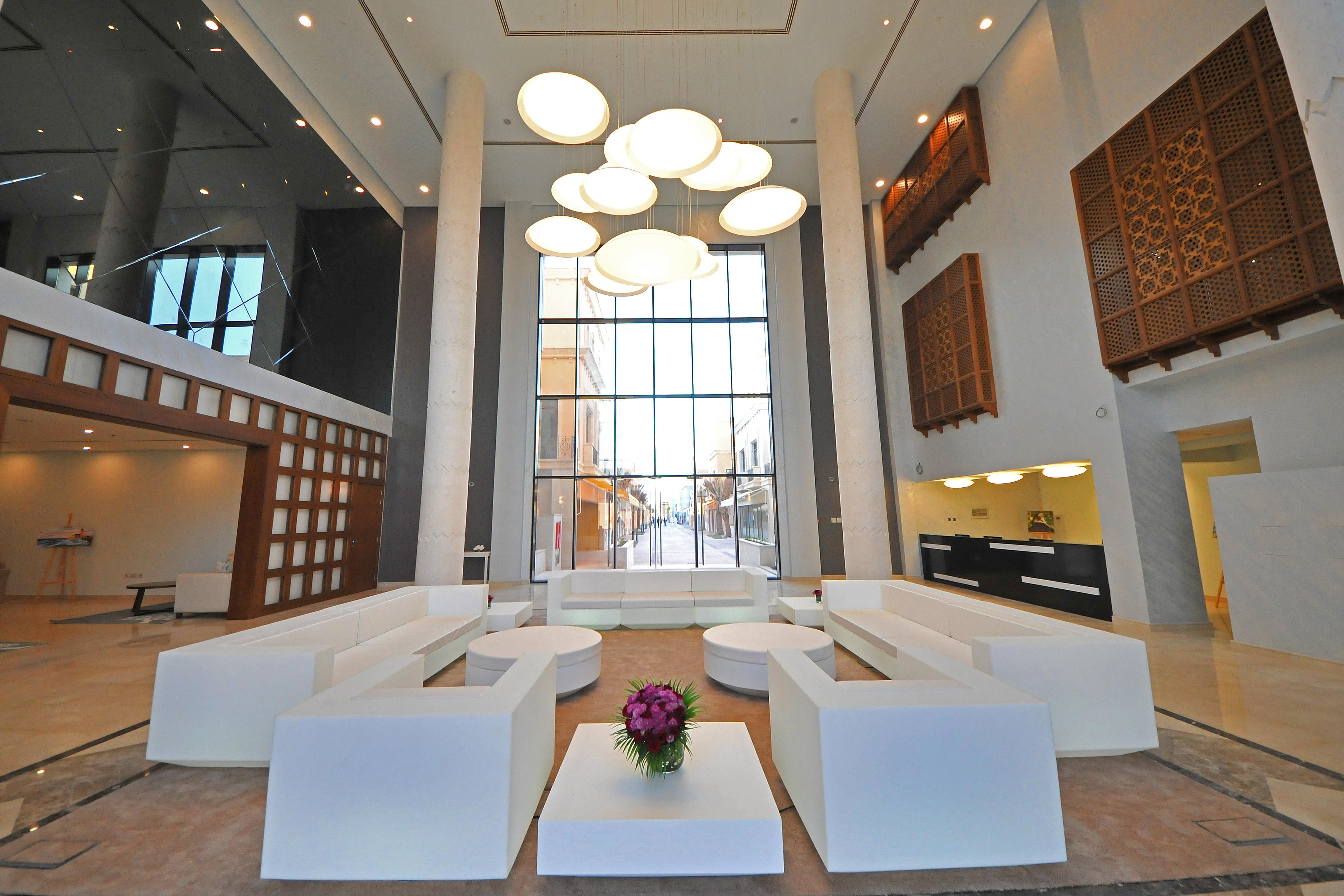 Andalus Al Seef Resort & Spa Абу Даби Екстериор снимка